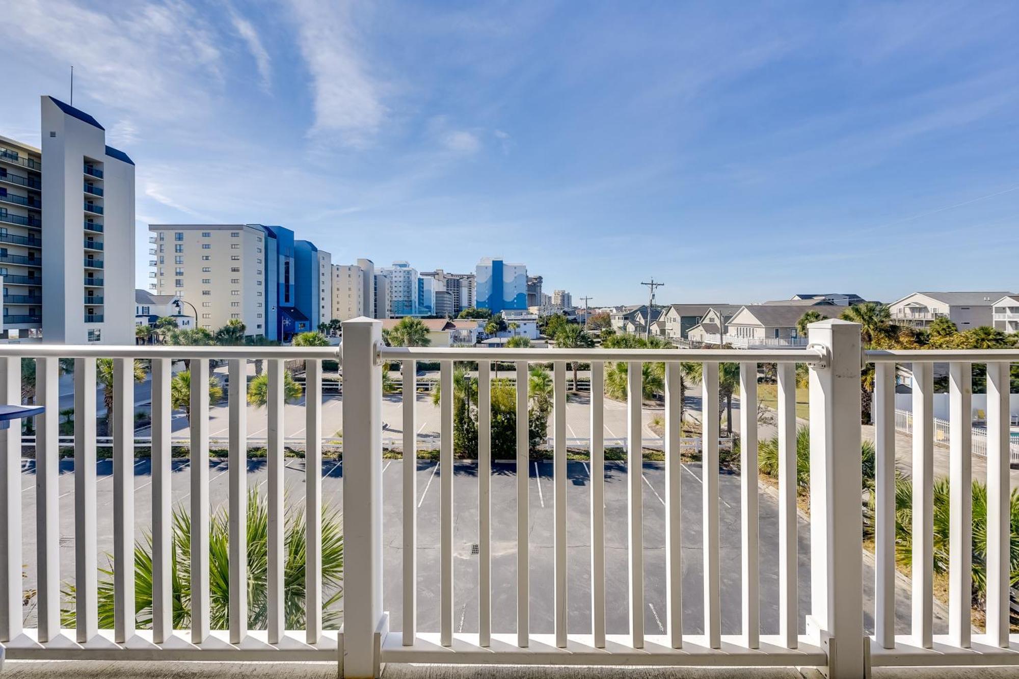 Roomy North Myrtle Beach Condo, Walk To Beach Eksteriør billede