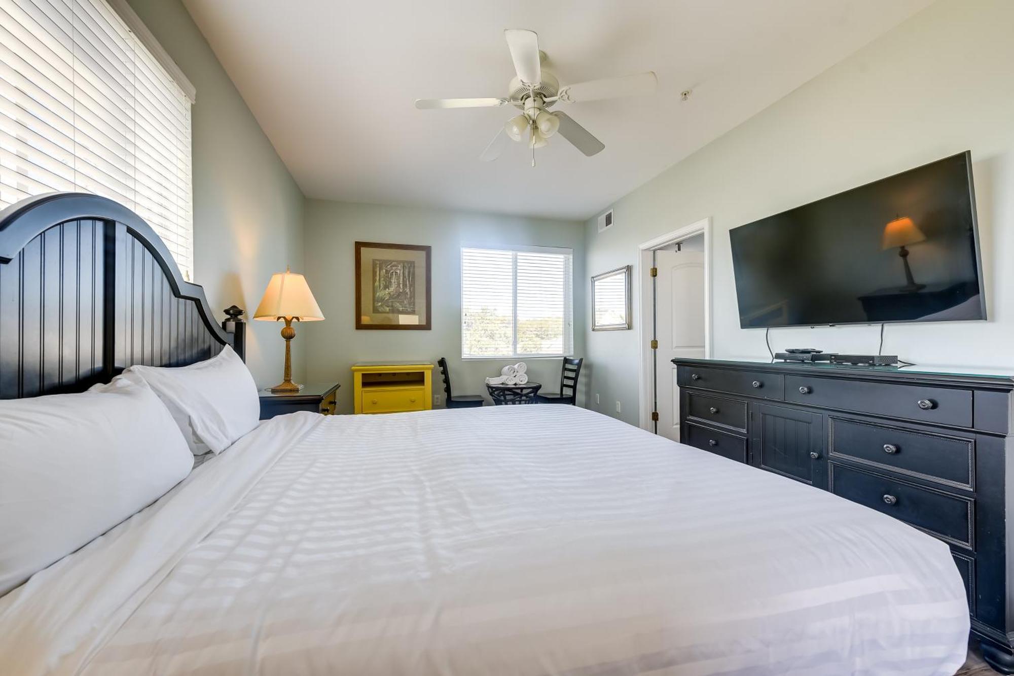 Roomy North Myrtle Beach Condo, Walk To Beach Eksteriør billede